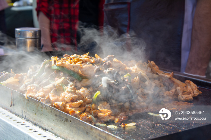 carne y vegetales asados a la plancha