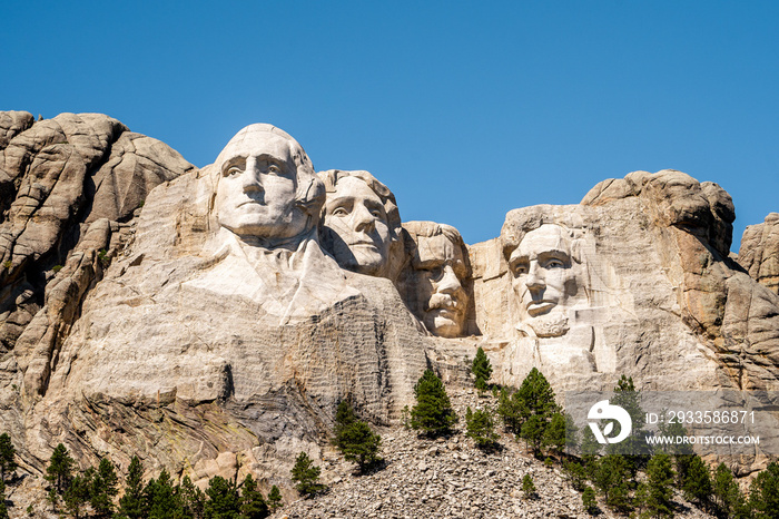 Mount rushmore national memorial , one of the famous national park and monuments in South Dakota, United States of America