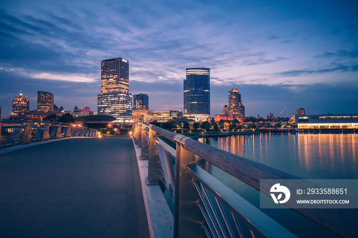 Panorama of Milwaukee at night