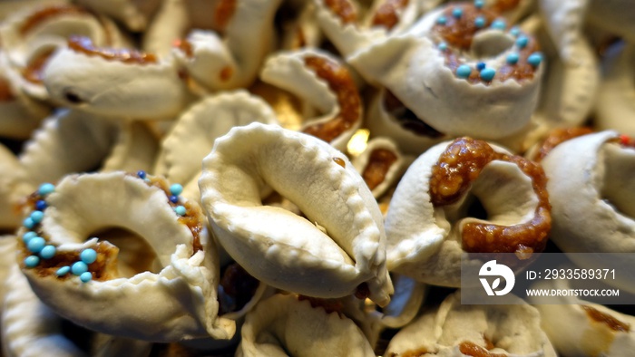 homemade tericche, traditional Sardinian sweets