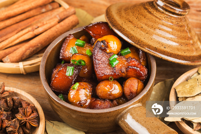 Braised Pork with Chestnuts,Chinese food