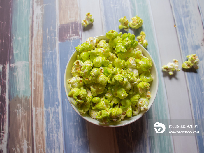 green popcorn in a bowl