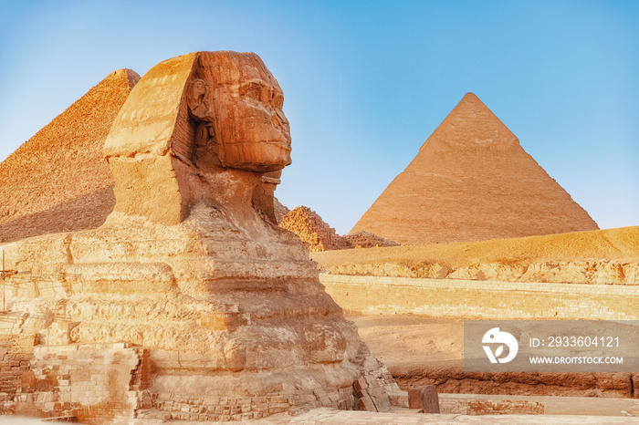 View of famous wonder of world Sphinx and pyramids Giza, Egypt