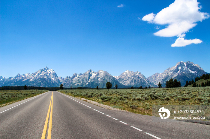 Road trip through Wyoming and view towards Grand Teton National Park