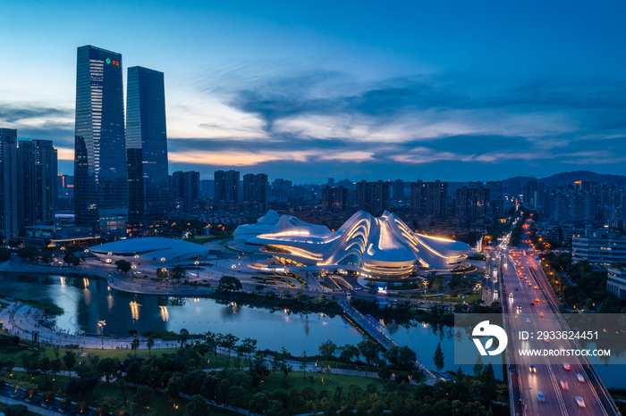 航拍湖南长沙梅溪湖公园夜景风光