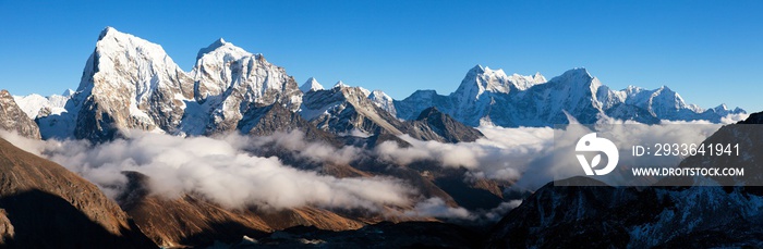 Evening panoramic view from Gokyo Ri, himalaya