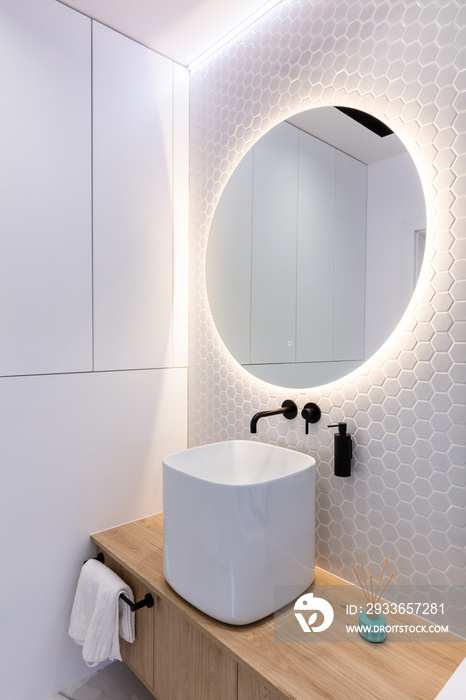 Modern small bathroom interior design