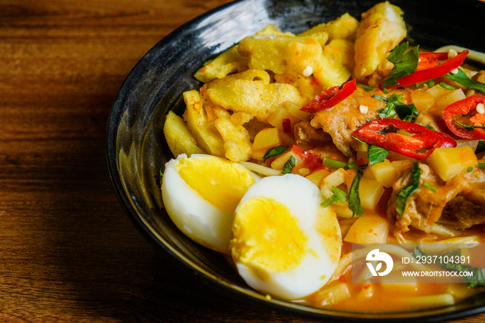 Mee Rebus（面盘）