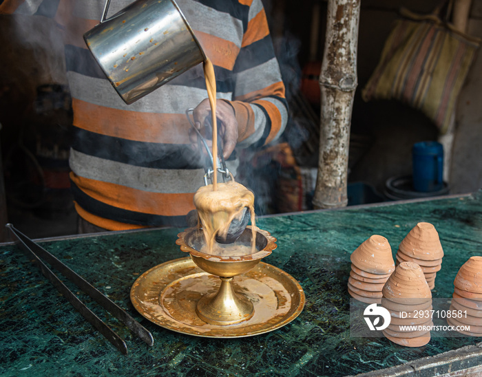 印度风格的热Tandoori茶/柴。使用选择性聚焦。