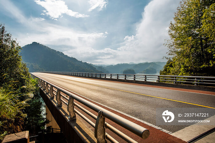 千岛湖公路美景