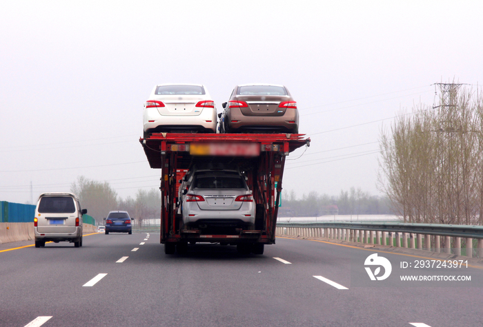 运送汽车