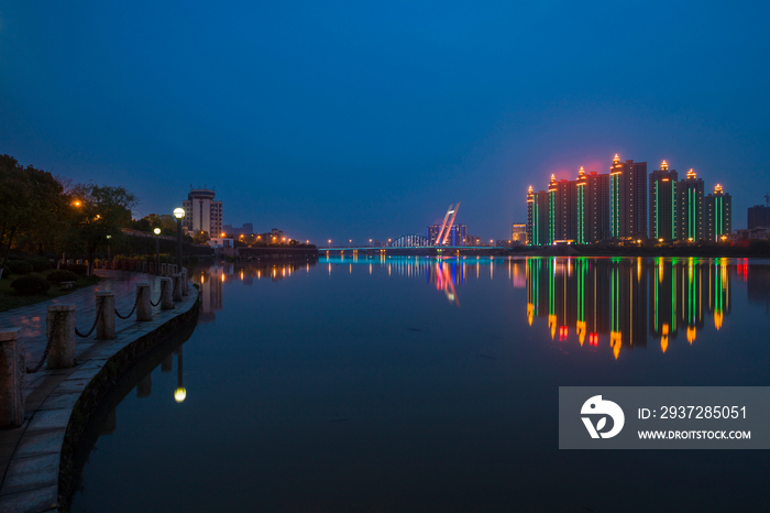 江苏省无锡城市建筑夜景