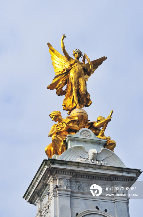 Victoria Monument in London