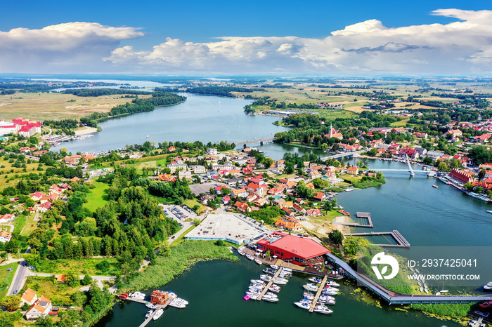 Mikołajki-miasto na Mazurach w północno-wschodniej Polsce