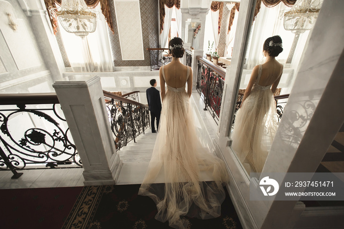 The first meeting of the bride and groom on the wedding day.