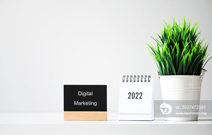 digital marketing Content on a white table