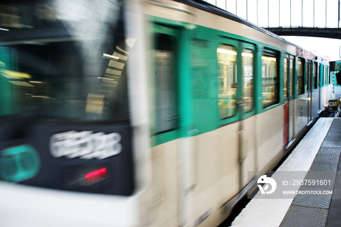 Paris - Rame de Métro