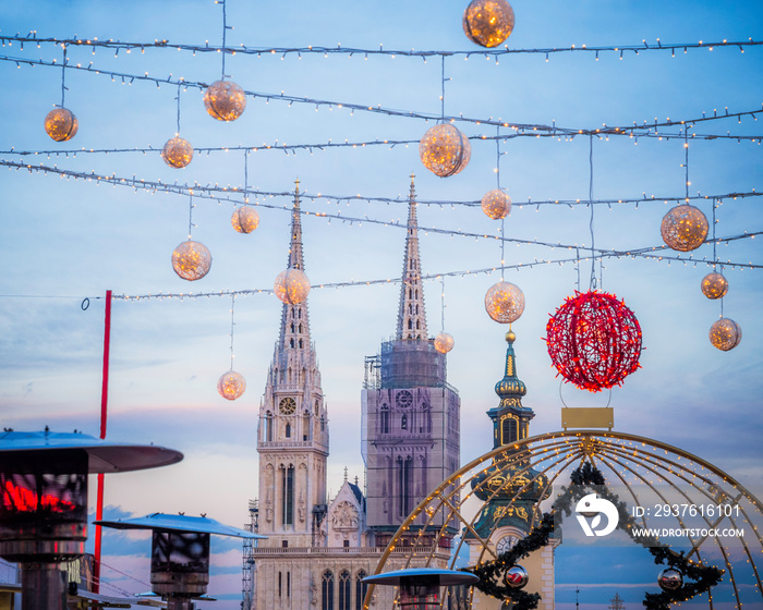 Zagreb cathedral and advents decoration