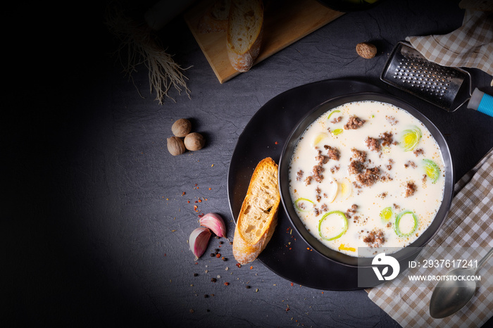 Delicious cheese and leek soup with minced meat