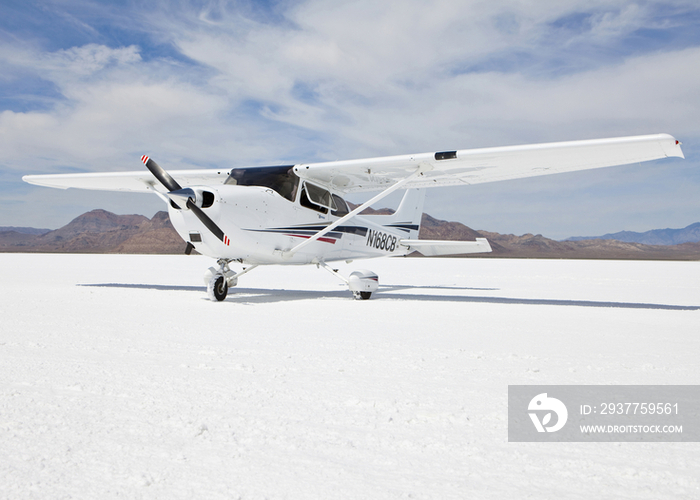 Cessna aircraft on Bonneville Salt Flats