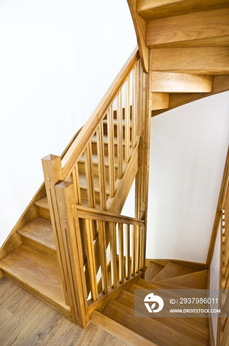 Escalier en bois