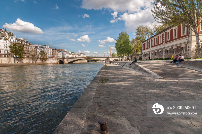 Quais de Seine à Paris